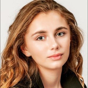Meet your Posher, Zara